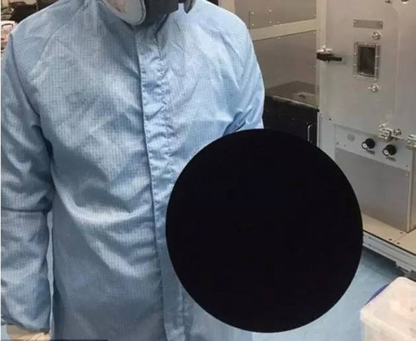 世界上最黑的吸收材料—Vantablack S-VIS